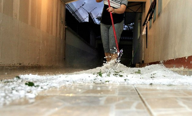 Chuva de granizo danifica mais de mil casas em dois municípios do Paraná Imagem Ilustrativa