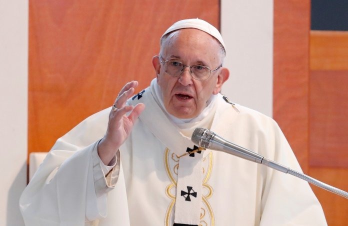 Papa Francisco pede para jovens “se libertarem do vício do celular” Papa Francisco pede para jovens “se libertarem do vício do celular”