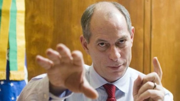Ciro diz ter “pena” de Gleisi Hoffmann por rejeitar aliança entre partidos Ciro também chamou de