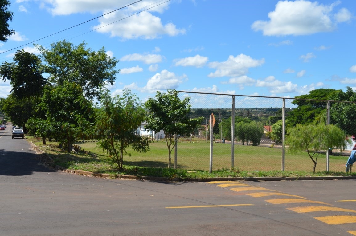 Ligia Borges reivindica pista de caminhadas no conjunto Alcindo Franco Machado Vereadora Ligia quer Pista de Caminhadas ao redor da praça / Foto: Moreira Produções/Arquivo