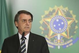 Bolsonaro: com reforma, quem ganha menos pagará menos Bolsonaro: com reforma, quem ganha menos pagará menos