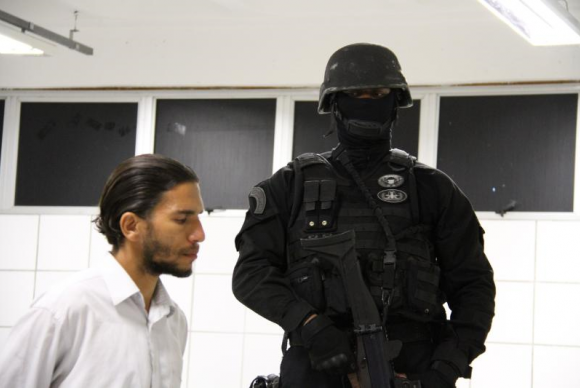 Franklin foi detido pelo BOPE, depois de quatro horas de negociação, e não tinha bomba nem arma com ele