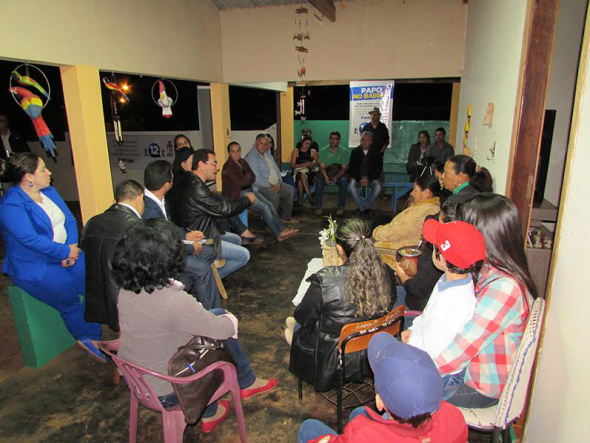 “Estamos virando uma favela” reclamam moradores da vila Martins Moradores da Vila Martins participaram do projeto Papo no Bairro / Foto: Divulgação