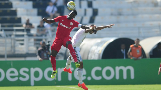 Em jogo com arbitragem confusa, Ponte Preta e Inter empatam no Moisés Lucarelli Em jogo com arbitragem confusa, Ponte Preta e Inter empatam no Moisés Lucarelli