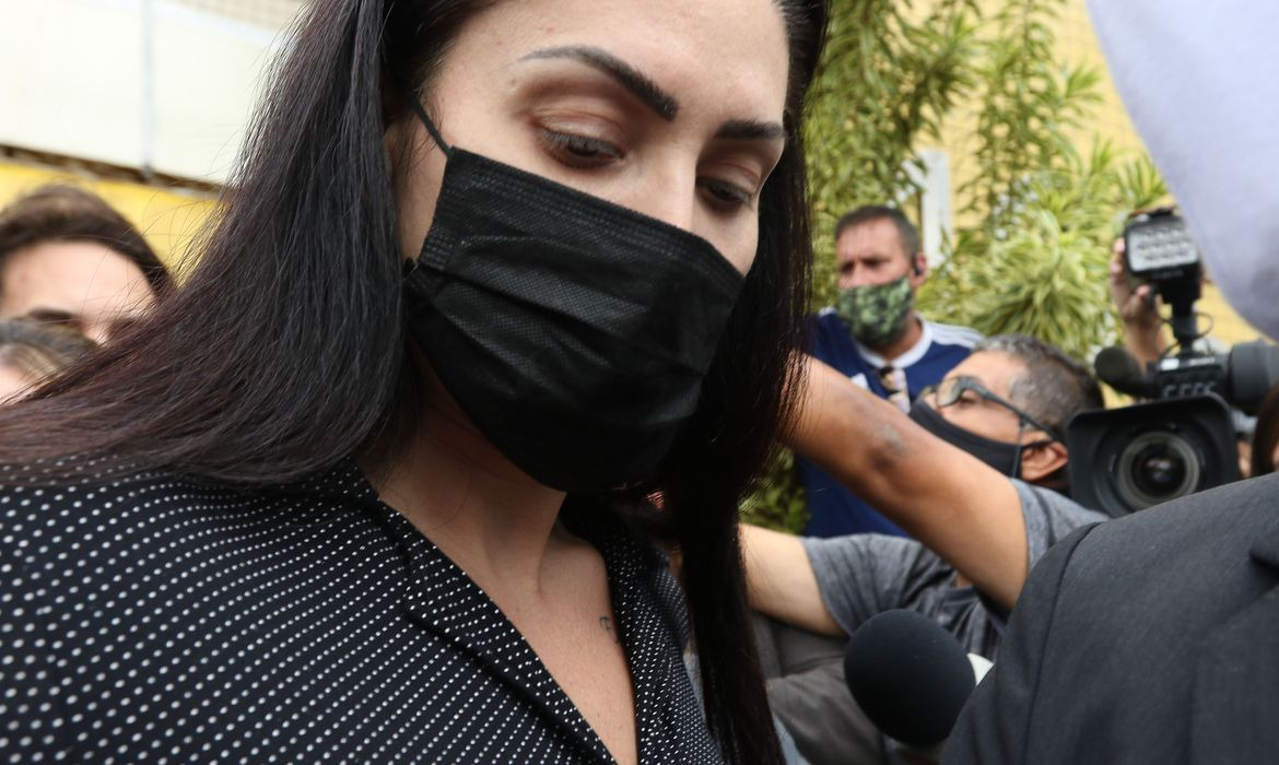 Mãe de Henry muda versão e quer novo depoimento à polícia Foto: Agência Brasil