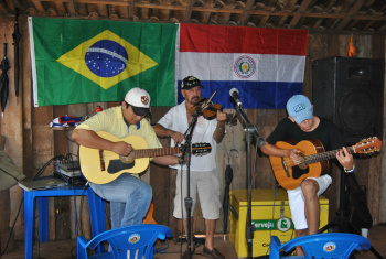 Musica paraguaia foi tocada no eventoFoto: Moreira Produções