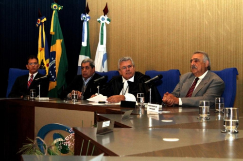 Presidente da Assembleia prestigia posse de Marisa no TCE Presidente da Assembleia prestigia posse de Marisa no TCE