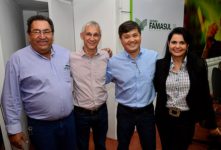 Nova diretoria eleita: vice-presidente, Nilton Picker; diretor financeiro, Luis Alberto Moraes Novaes; presidente, Mauricio Saito e diretora secretária, Terezinha de Souza Candido Silva.