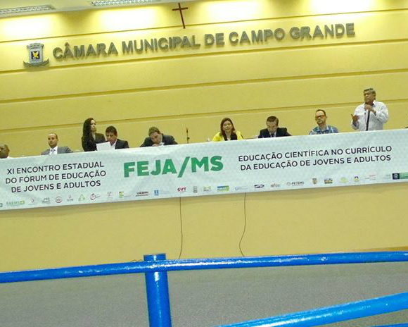 Fetems participou do encontro do Fórum de Educação de Jovens e Adultos