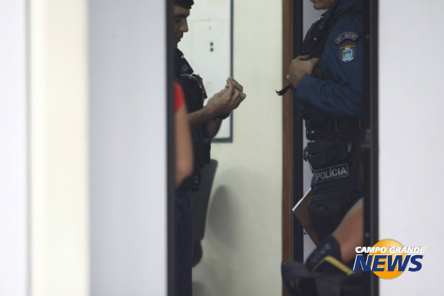 Meninos foram ouvidos sobre acusação de estupro em escola municipal (Foto: Cleber Gellio)
