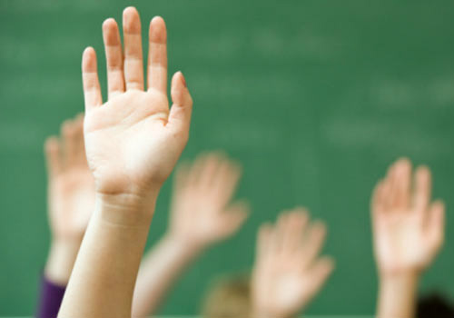 CNTE é contra avaliação que cria ranking entre escolas