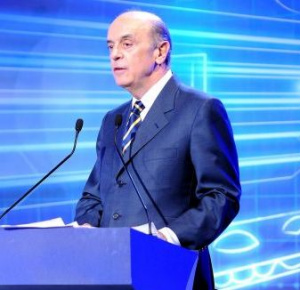 Serra diz que exigência de apenas documento com foto na votação não muda panorama eleitoral Serra diz que exigência de apenas documento com foto na votação não muda panorama eleitoral