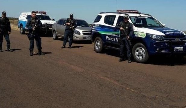 Policiais militares perseguiram traficantes por 20 quilômetros e apreenderam 674 kg de maconha
