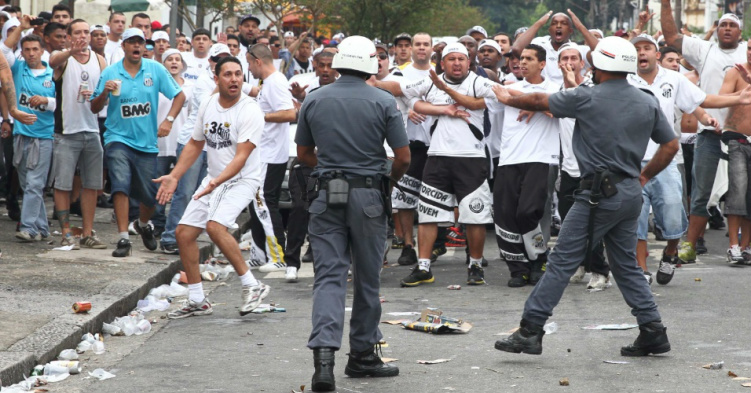 Incidentes envolvem torcedores de três times paulistas no fim de semana Incidentes envolvem torcedores de três times paulistas no fim de semana