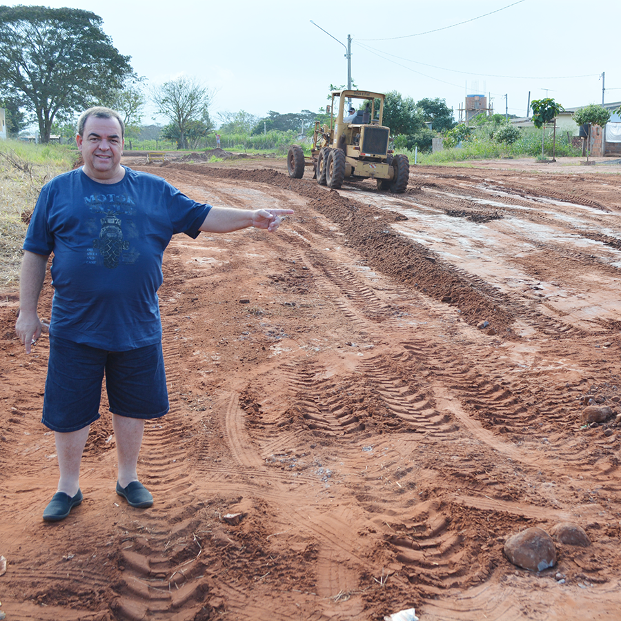 Ampliação da Rede de Esgoto em Amambai é reivindicada Vereador Dilmar Bervian quer a ampliação da rede de esgoto em Amambai
