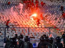 Tumulto em jogo de futebol deixa 19 mortos no Egito