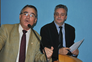 Prego disse que está discutindo com o grupo político da atual administração Vereador Prego na tribuna do legislativo, durante sessão realizada na segunda-feira (11)Foto: Moreira Produções
