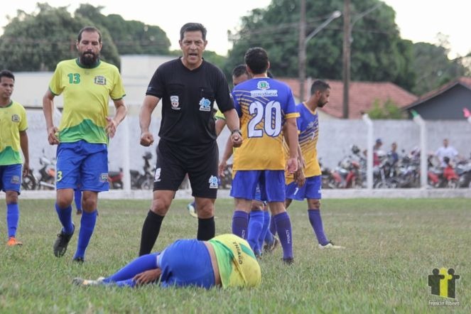 Bola só volta a rolar nos dias 19 e 20 deste mês (Foto: Franklin Ribeiro)