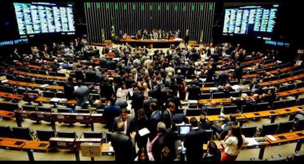 Comissão aprova PEC que prevê fim das coligações eleitorais Foto: Divulgação