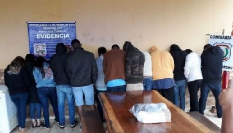 Nove brasileiros que estudavam Medicina no Paraguai são expulsos do país Foto: Amambay 570