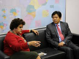 Izabella Teixeira recebe embaixador chinês e aborda questão hídrica Izabella Teixeira recebe embaixador chinês e aborda questão hídrica