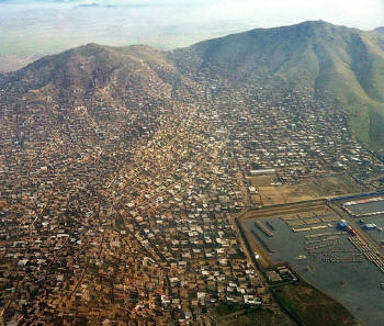 Imagem aérea de Cabul, Afeganistão. Foto: ONU/Ari Gaitanis