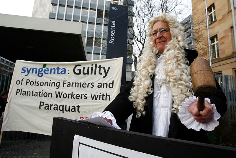 Protesto na Suíça contra a Syngenta. (Foto: Dominik Plüss/Public Eye)