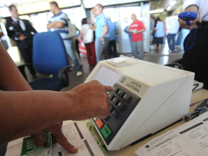 Eleições 2014: Série Desafios do Brasil começa a ser publicada amanhã Eleições 2014: Série Desafios do Brasil começa a ser publicada amanhã