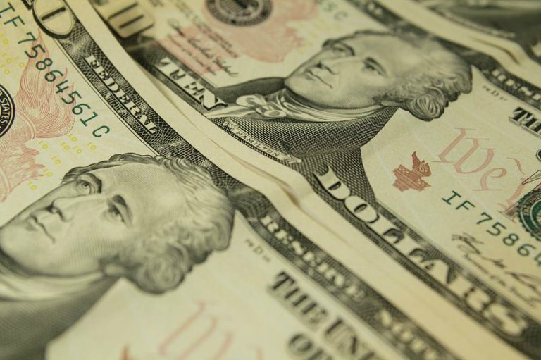 Brasil atrai US$ 3,9 bi em investimento produtivo em Junho Recursos chegaram ao Brasil em junho para financiar produção de empresas estrangeiras no País