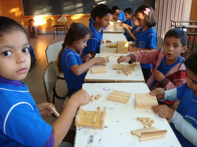 Durante toda a semana passada, os estudantes participaram de atividades práticas com diversos temas envolvendo vários campos da matemática.