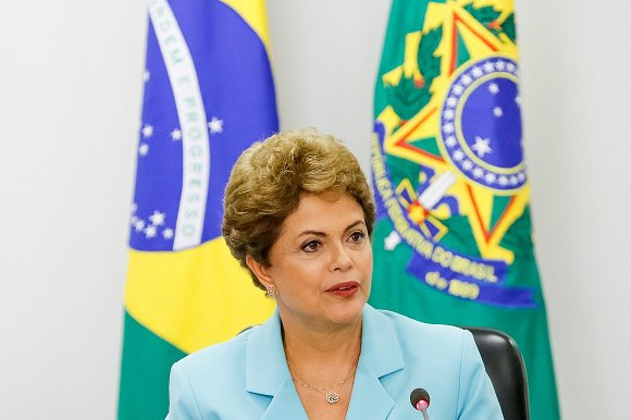 Dilma sanciona a lei da repatriação de recursos Dilma sanciona a lei da repatriação de recursos