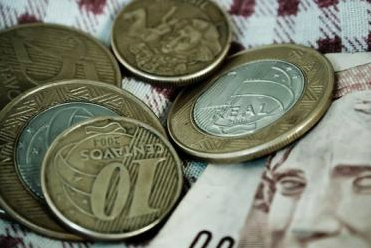 Setor público tem R$ 10,3 bilhões para pagar juros da dívida pública Setor público tem R$ 10,3 bilhões para pagar juros da dívida pública
