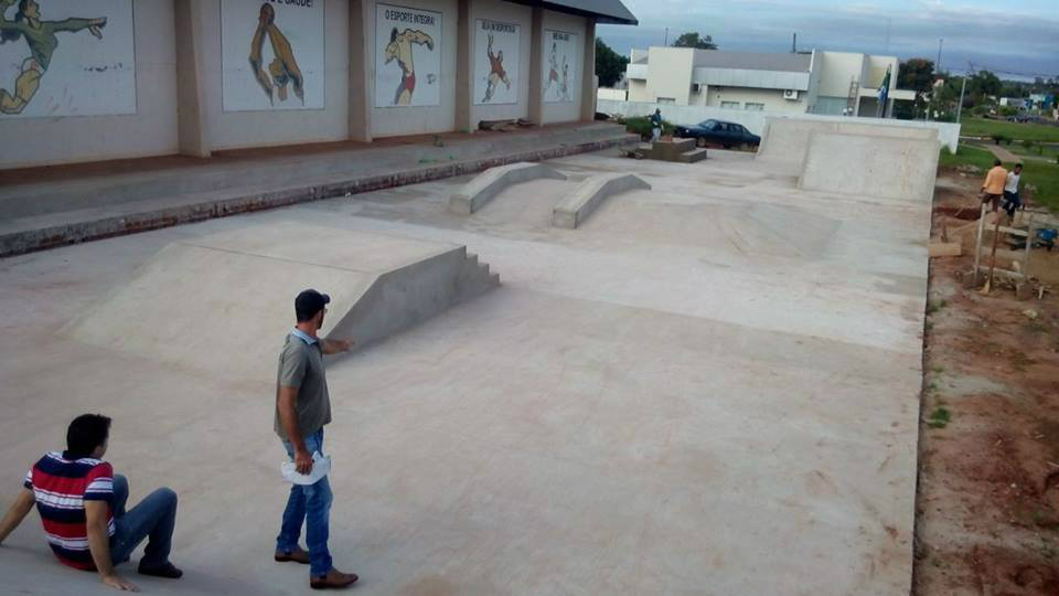 Pista de skate só pode ser utilizada após término de sua construção Pista de skate só pode ser utilizada após término de sua construção