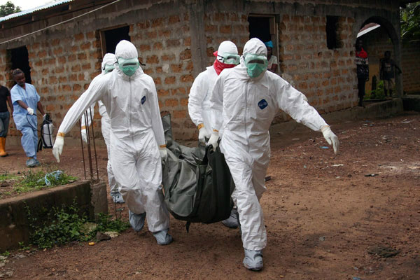 Ebola volta a matar na África
