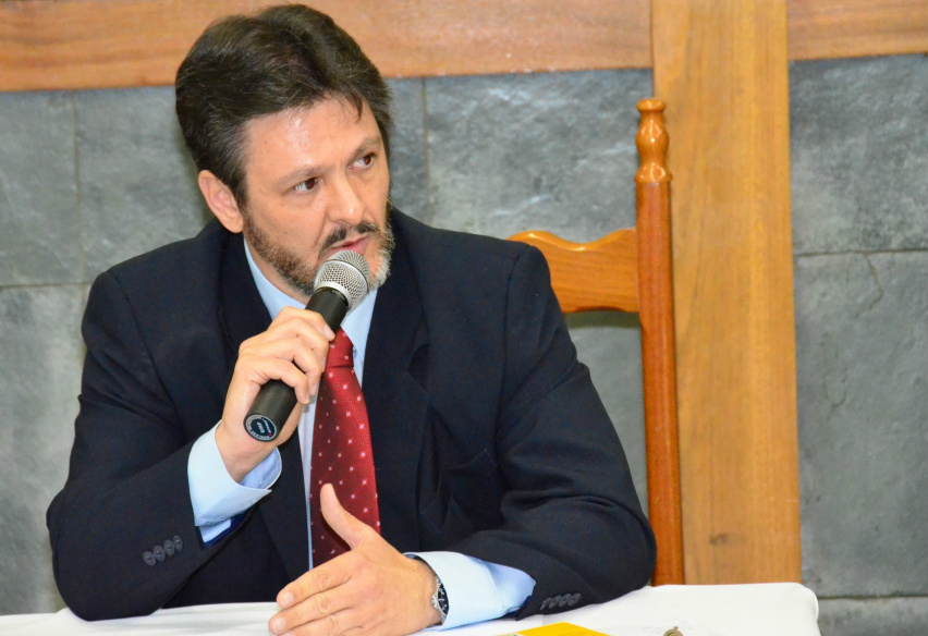 Pesquisa da UEMS revela período de escravidão no Bolsão de MS Alexandre Castro é professor da UEMS de ParanaíbaFoto: Divulgação