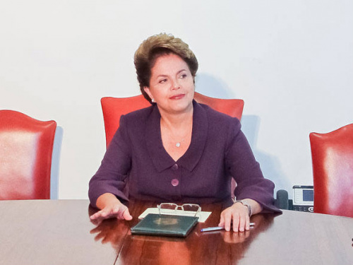 No Paraguai, Dilma defende maior integração entre empresas do Mercosul