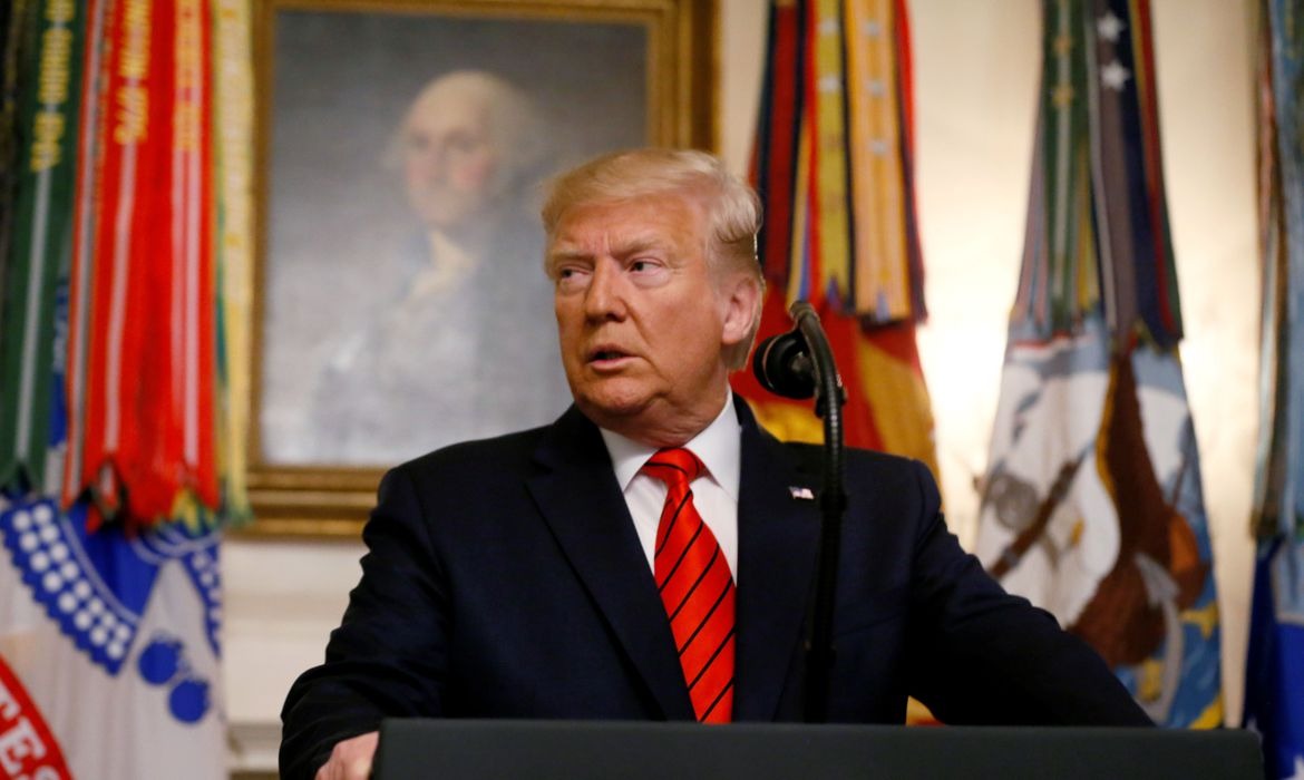 Trump diz que teste de coronavírus será realizado em larga escala Jim Bourg