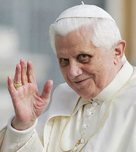 Papa posta seu primeiro tweet e se une 'com alegria' ao Twitter