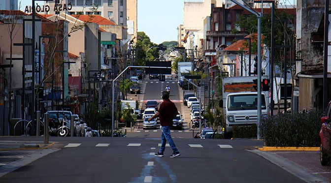 Brasil tem baixa adesão de isolamento social e Covid-19 avança Foto: Chico Ribeiro