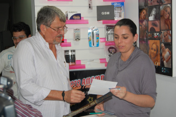 Zeca do PT vence em Amambai Zeca do PT durante visita ao municipio de Amambai.