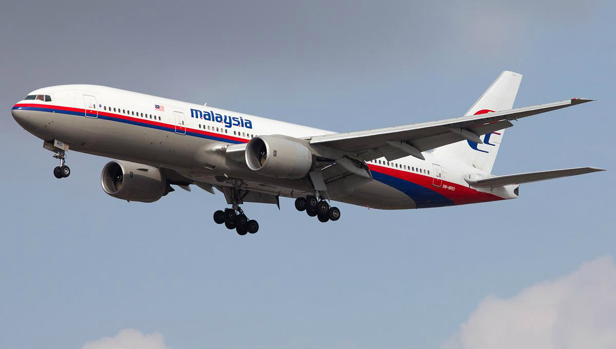 Malásia: avião explodiu no ar depois de ser atingido Malásia: avião explodiu no ar depois de ser atingido
