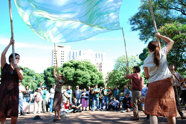 Companhia de teatro realiza apresentação neste domingo (17) em Amambai