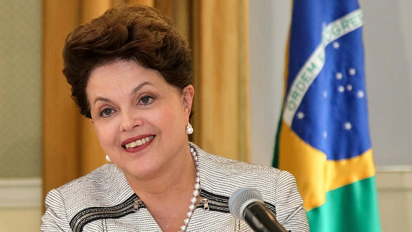 Dilma diz que 2011 foi um ano difícil e que área social será prioridade em 2012