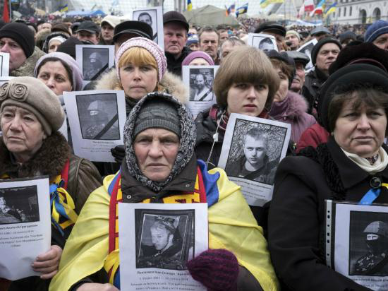 Ocidente acusa Rússia de repetir estratégia implementada na Crimeia