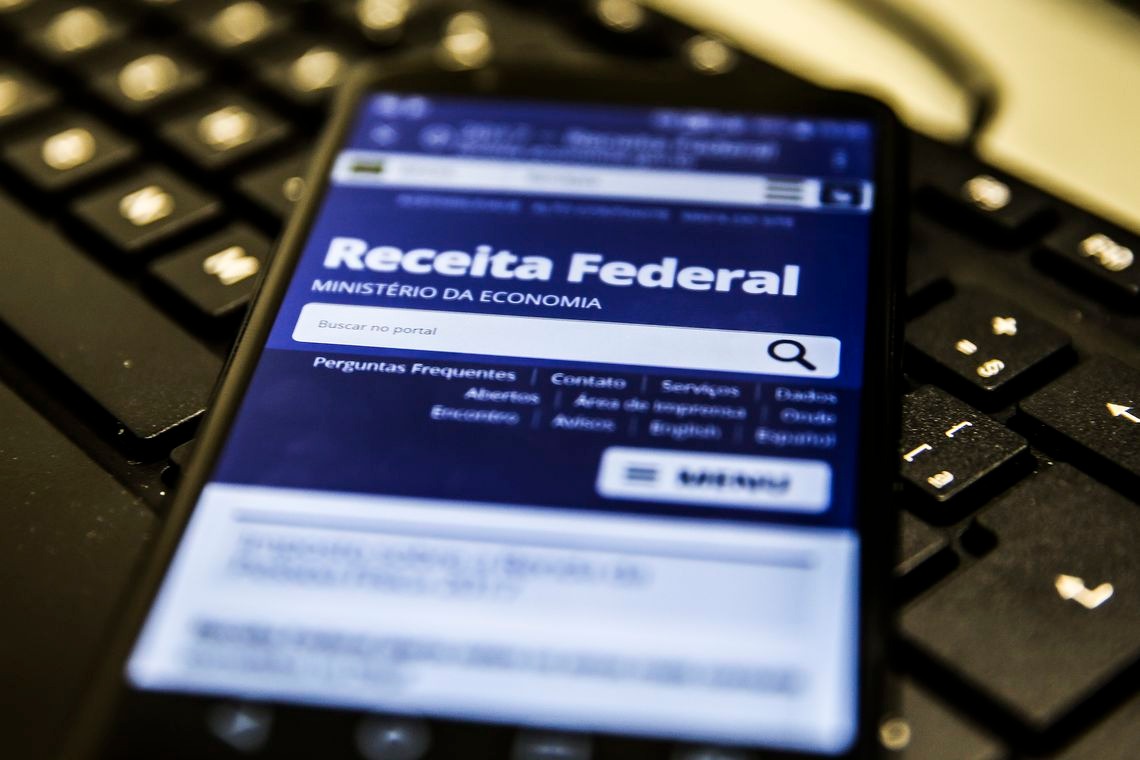 A quatro dias do fim do prazo, 71% enviaram declaração do IR Marcello Casal JrAgência Brasil