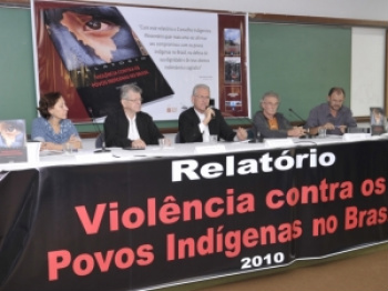 Aumentam invasões e desmatamento em reservas indígenas de Mato Grosso e d