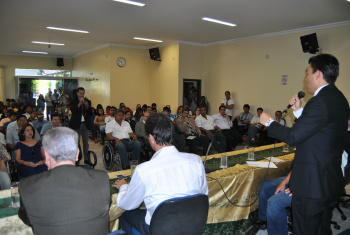 Justiça Restaurativa Indígena é lançada em Amambai Juiz Thiago Tanaka durante a abertura dos trabalhos.Foto: Moreira Produções