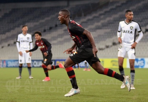 São Paulo e Atlético-PR vencem na rodada Foto: Divulgação