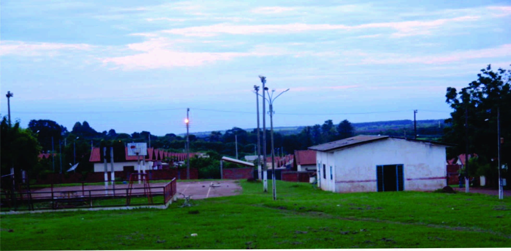 Vereador Maikell quer serviços de manutenção nas instalações da praça do conjunto habitacional / Foto: Moreira Produções/Arquivo