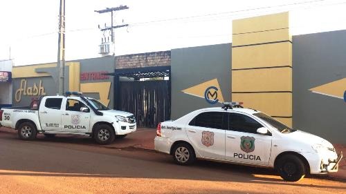 Pistoleiros atacam casal em motel na fronteira e matam homem de 30 anos Foto: Porã News
